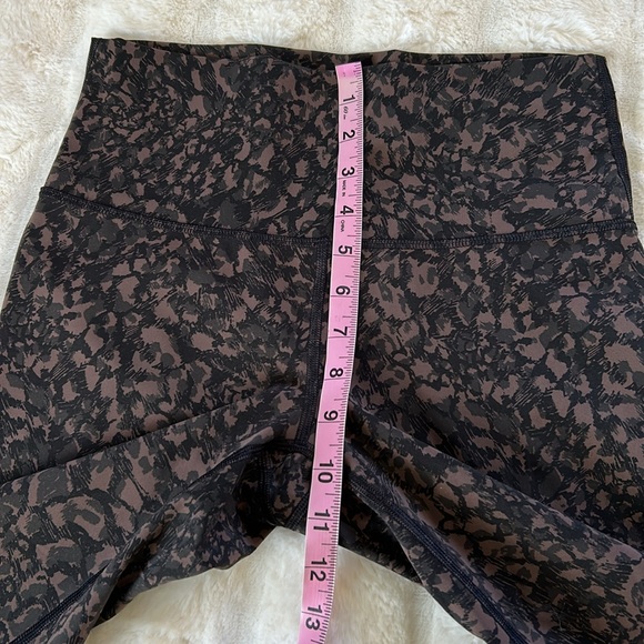 Lululemon Wunder under High rise brown blk grey animal print 28”  leggings 8 - Picture 10 of 14